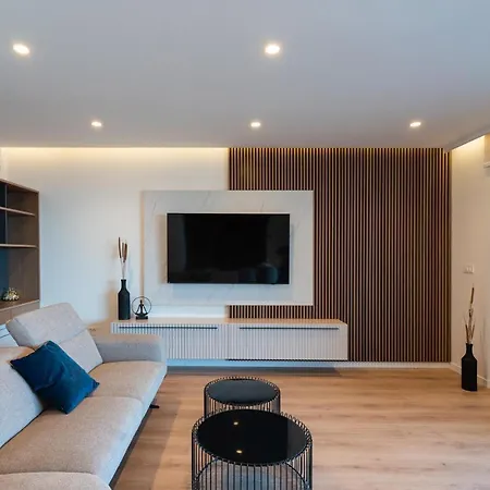 Luxurious In أوباتيا